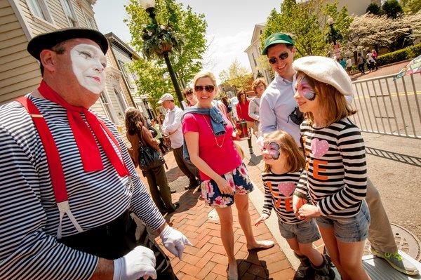 11th Annual French Market Tops Georgetown’s Book Hill With a Beret