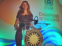 Gisele Bundchen Calls Out “Champions of the Earth”