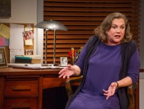 Arena Stage’s ‘The Year of Magical Thinking’ Stars Kathleen Turner as a Tour de Force