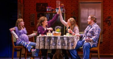 083 – Laura Woyasz, Emily Koch, Carolee Carmello and Jim Hogan in the National Tour of KIMBERLY AKIMBO, photo by Patrick Gray, KabikPhotoGroup.com