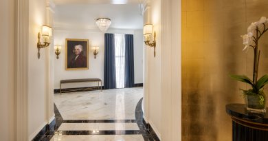 Willard_John_Adams_Suite_08