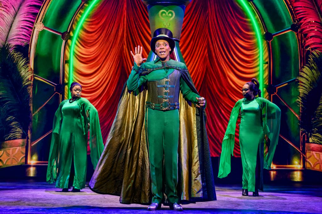 1. Alan Mingo Jr as The Wiz in the North American Tour of THE WIZ. Photo by Jeremy Daniel