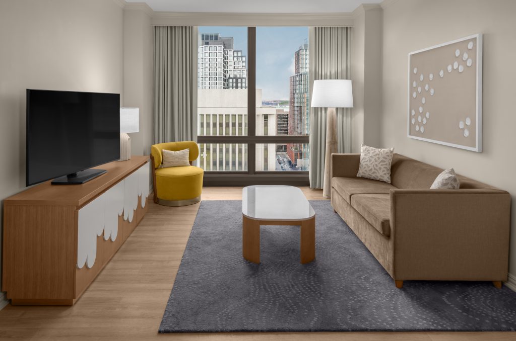 20_LUXR_Main_Living_Room
