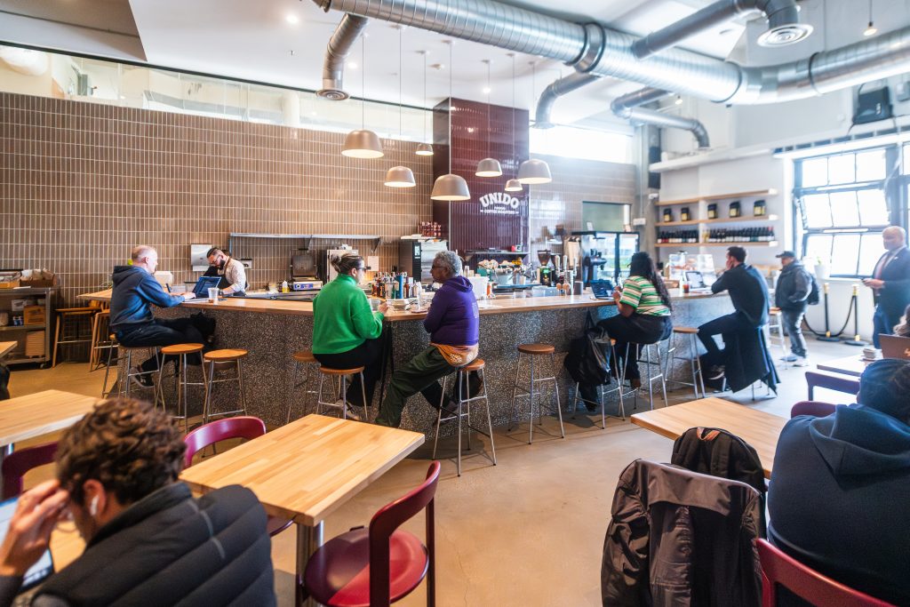 Unido – Interior – Rey Lopez